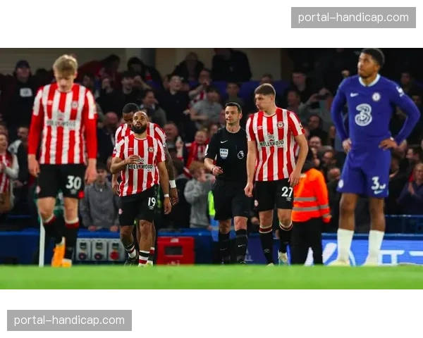 半场战报:切尔西1-0领先布伦特福德,帕尔默点射破门 半场战报:切尔西1-0领先布伦特福德,帕尔默点射破门