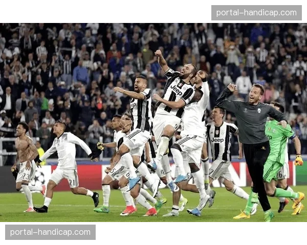 快讯:尤文图斯确认下赛季欧冠资格,成为首支锁定2026-27赛季名额的意甲球队 快讯:尤文图斯确认下赛季欧冠资格,成为首支锁定2026-27赛季名额的意甲球队